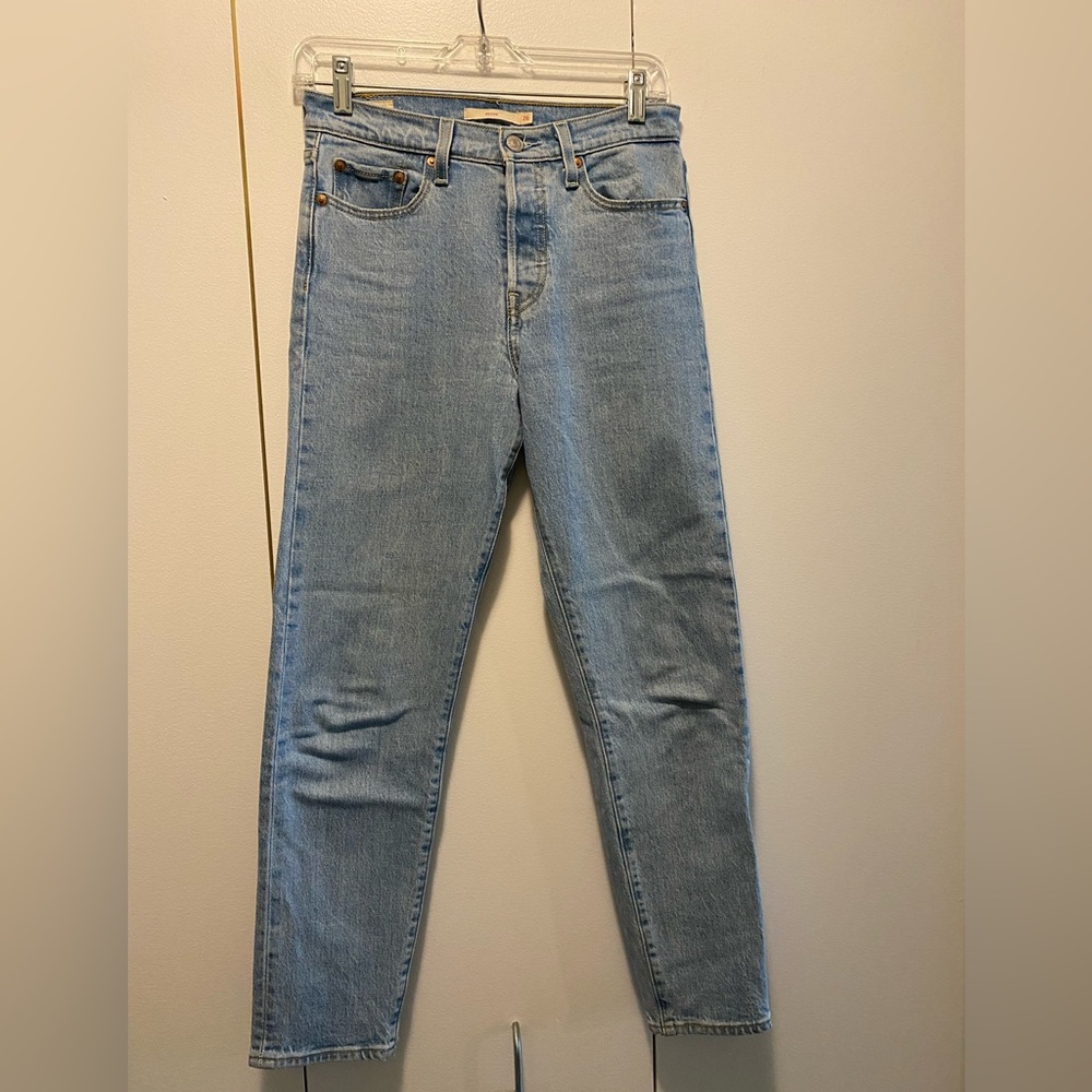 Levi's Jeans - Picture 4 of 8